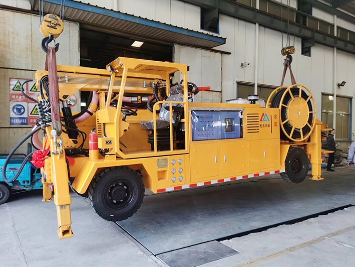 疫情防控不松懈，柴油機礦用混凝土濕式噴射車正常發貨！